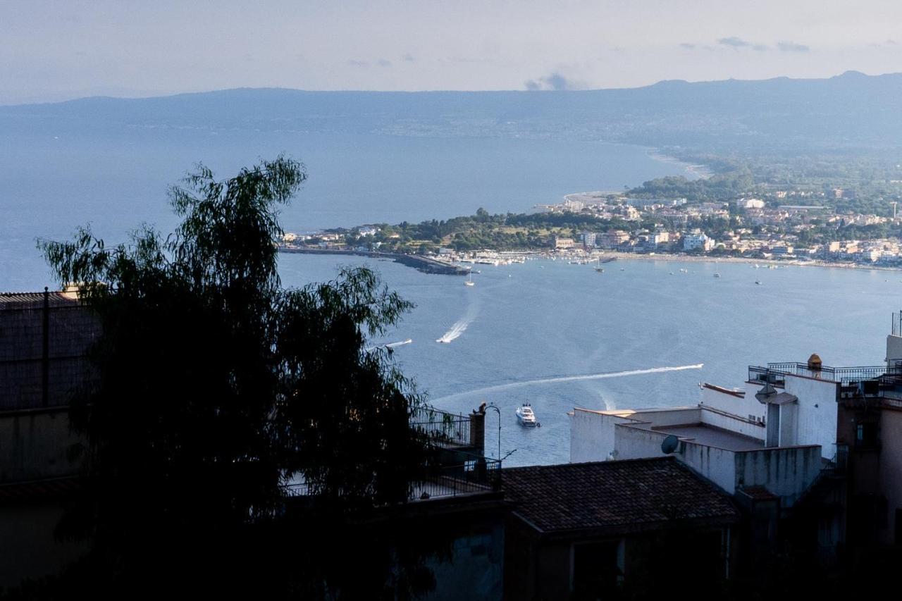 Tyche Apartaments & Rooms Taormina Exterior foto